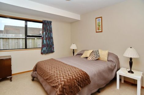 Photo of property in 149 Royal Park Drive, Parklands, Christchurch, 8083