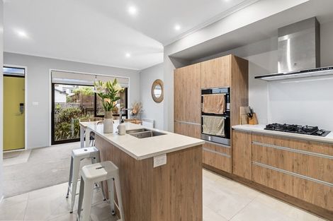 Photo of property in 8 Killick Place, Long Bay, Auckland, 0630