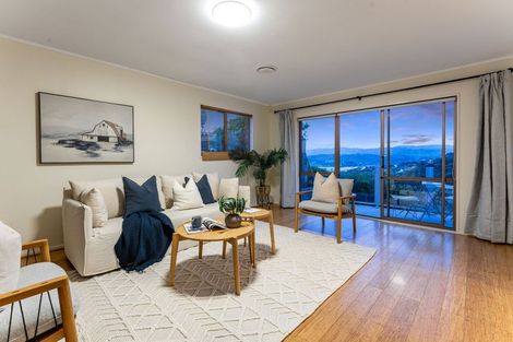 Photo of property in 11 The Anchorage, Whitby, Porirua, 5024