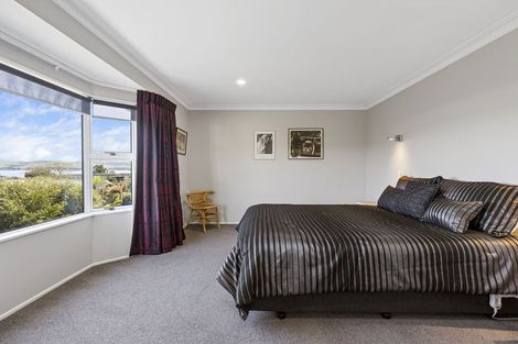 Photo of property in 2 Golders Place, Richmond Heights, Taupo, 3330