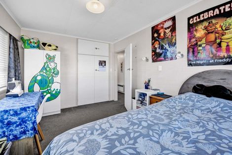 Photo of property in 16 Reid Avenue, Hawera, 4610