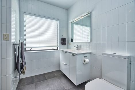 Photo of property in 1 Park Avenue, Mangawhai Heads, Mangawhai, 0505