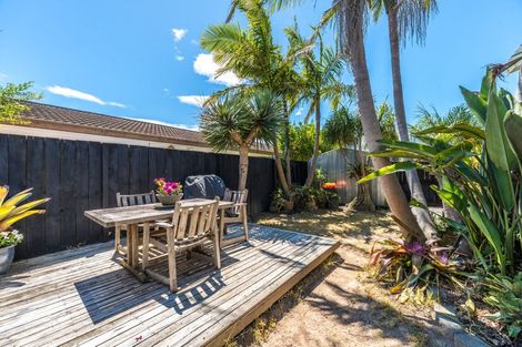 Photo of property in 9 Koromiko Street, New Lynn, Auckland, 0600