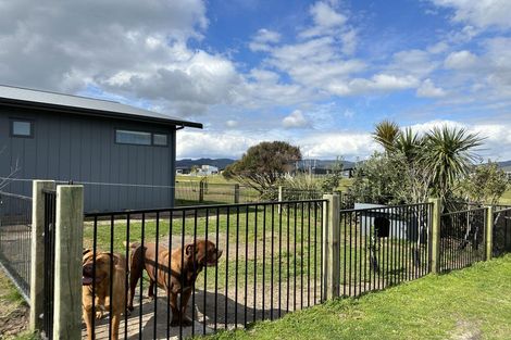 Photo of property in 126 The Fairway, Matarangi, Whitianga, 3592