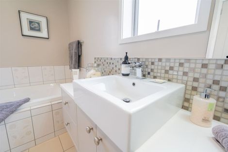 Photo of property in 140 Howden Street, Te Anau, 9600