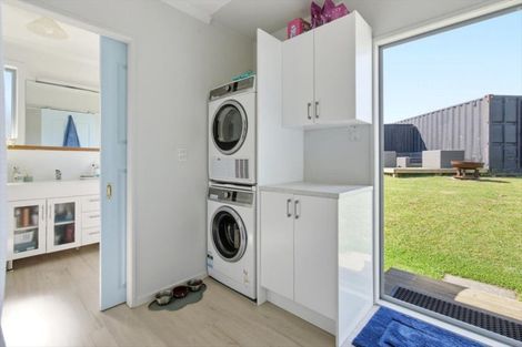 Photo of property in 21 Whenuariri Place, Maketu, Te Puke, 3189