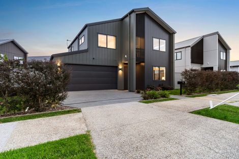 Photo of property in 3 Aquamarine Road, Rosehill, Papakura, 2113