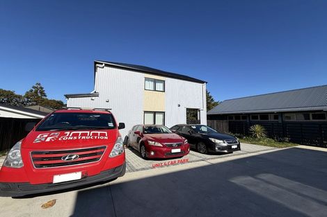 Photo of property in 6/18 Albert Road, Kelston, Auckland, 0602