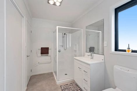 Photo of property in 51 Owles Terrace, New Brighton, Christchurch, 8061