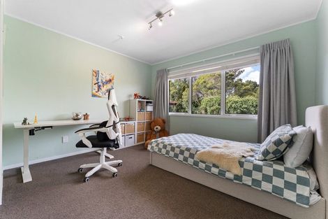 Photo of property in 1/133 Edmonton Road, Te Atatu South, Auckland, 0610