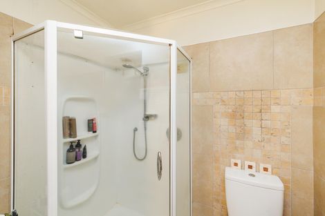 Photo of property in 9 Rosalie Terrace, Kelvin Grove, Palmerston North, 4414