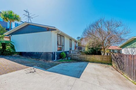 Photo of property in 2a/231 Don Buck Road, Massey, Auckland, 0614
