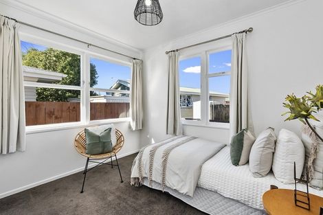 Photo of property in 1 Warwick Avenue, St Andrews, Hamilton, 3200