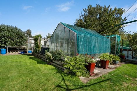 Photo of property in 5 Whakapaki Street, Urenui, 4375