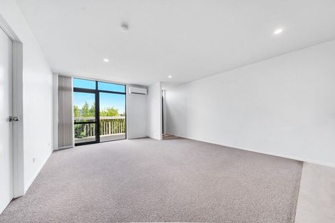 Photo of property in 9 Tarapuke Lane, Papakura, 2110