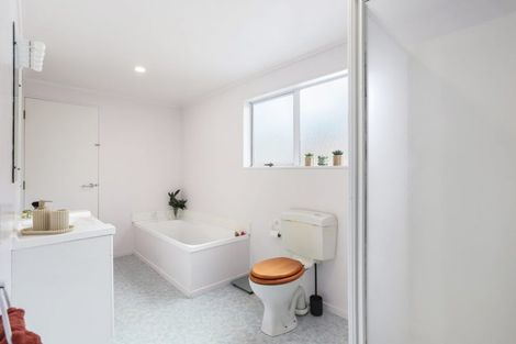 Photo of property in 2/75 Captain Scott Road, Glen Eden, Auckland, 0602