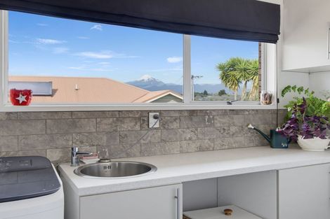 Photo of property in 28a Doralto Road, Frankleigh Park, New Plymouth, 4310