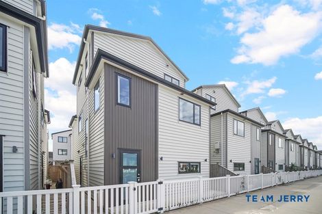 Photo of property in 20 Laquinta Place, Flat Bush, Auckland, 2019