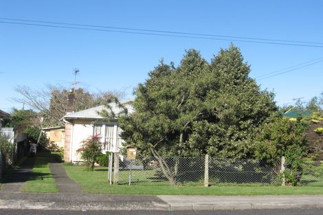 Photo of property in 8 Surrey Street, Manurewa, Auckland, 2102