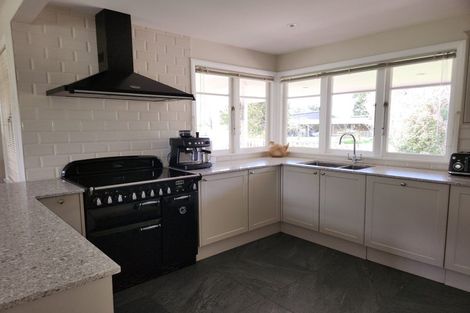 Photo of property in 42 Pigeon Valley Road, Wakefield, 7025