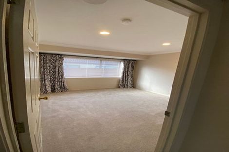 Photo of property in 10 Mullagh Place, East Tamaki Heights, Auckland, 2016