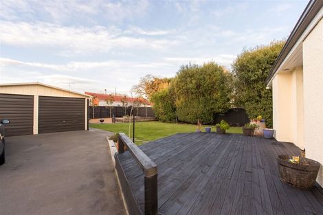 Photo of property in 14 Englefield Road, Belfast, Christchurch, 8051