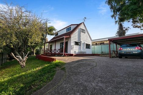 Photo of property in 11 Titirangi Road, New Lynn, Auckland, 0600