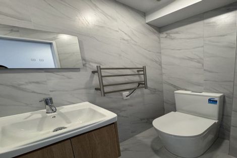 Photo of property in 10 Elcoat Avenue, Henderson, Auckland, 0612