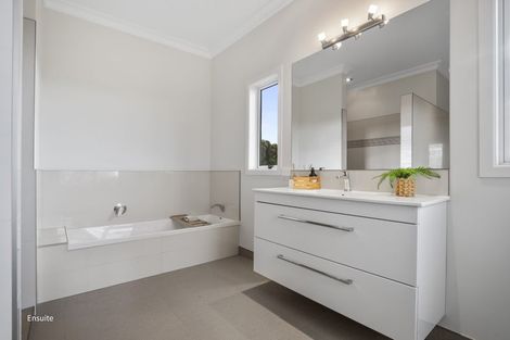 Photo of property in 1102 No 2 Road, Te Ranga, Te Puke, 3182