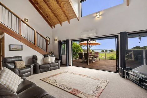 Photo of property in 357 Mclachlan Road, Kaukapakapa, Warkworth, 0984