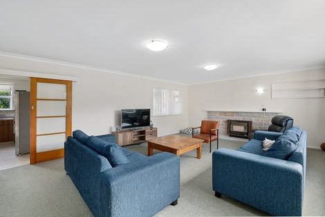 Photo of property in 81 Queenwood Road, Levin, 5510