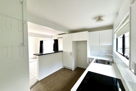 Photo of property in 1/35 D'oyly Drive, Stanmore Bay, Whangaparaoa, 0932