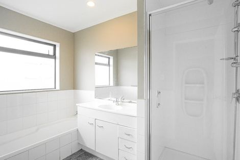 Photo of property in 27 Oratu Place, Manurewa, Auckland, 2102