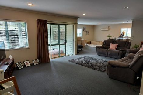 Photo of property in 35a Forest Road, Pinehaven, Upper Hutt, 5019