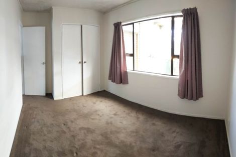 Photo of property in 15 Elizabeth Drive, West Harbour, Auckland, 0618