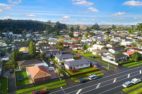 Photo of property in 1/229 Waitemata Drive, Ranui, Auckland, 0612