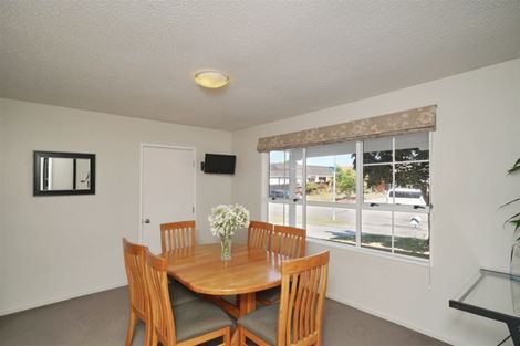 Photo of property in 6 Townshend Crescent, Halswell, Christchurch, 8025