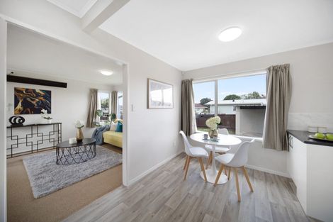 Photo of property in 46 Cottingham Crescent, Mangere East, Auckland, 2024
