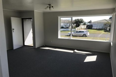 Photo of property in 5 Beeston Crescent, Manurewa, Auckland, 2102