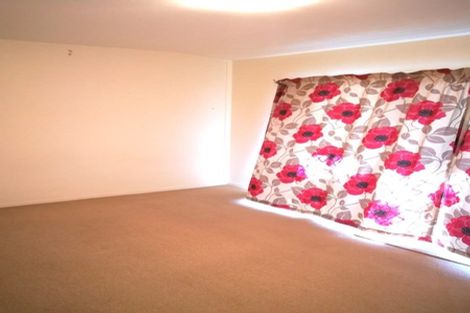 Photo of property in Krisley Court, 1/6 Ambrico Place, New Lynn, Auckland, 0600