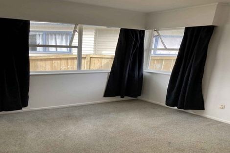 Photo of property in 111 Farquhar Road, Glendene, Auckland, 0602