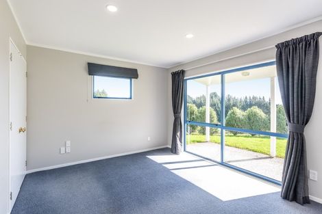 Photo of property in 2 Wallace Loop Road, Koputaroa, Levin, 5571