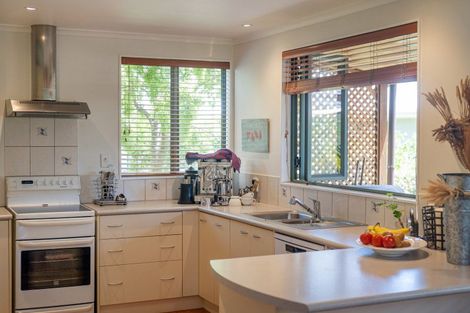 Photo of property in 12 Cathedral Court, Hahei, Whitianga, 3591