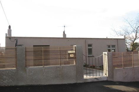 Photo of property in 24 Crosby Street, Mornington, Dunedin, 9011