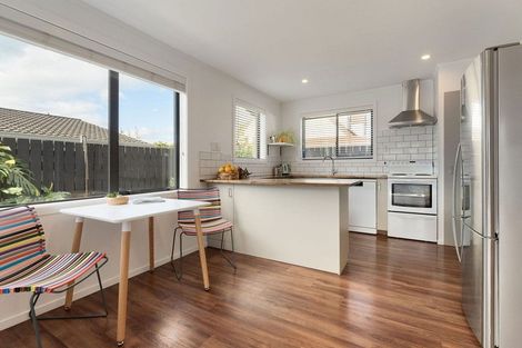 Photo of property in 2/419 Maunganui Road, Mount Maunganui, 3116