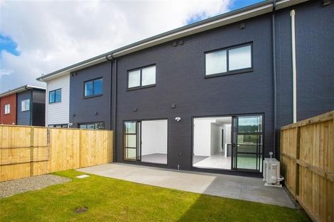 Photo of property in 32 Vincent Mcgrath Crescent, Swanson, Auckland, 0614