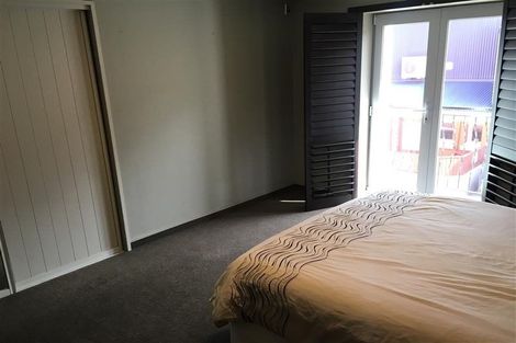 Photo of property in 1/2 Manor Place, Dunedin Central, Dunedin, 9016