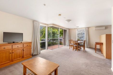 Photo of property in 21 Cambridge Terrace, Christchurch Central, Christchurch, 8013