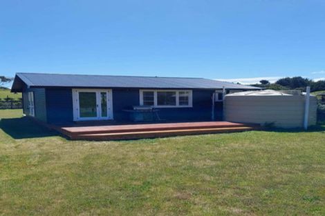 Photo of property in 10 Ewing Street, Hokio Beach, Levin, 5571