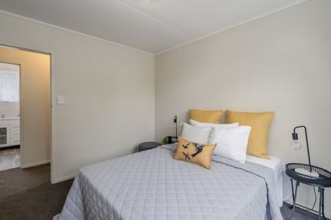 Photo of property in 41 Somerset Crescent, Highbury, Palmerston North, 4412